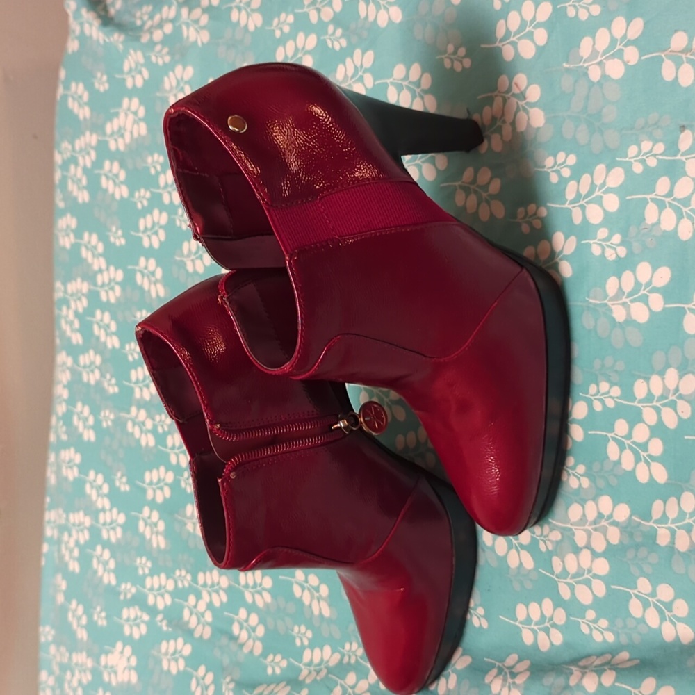 Isaac mizrahi live booties